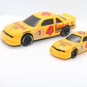 Road Champs lot of 2 diecast cars different scales good shape